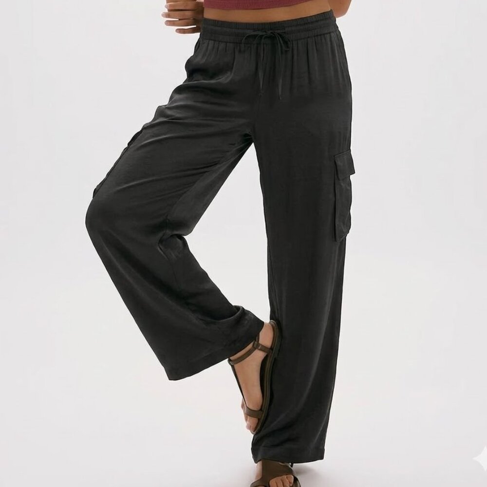 Aerie Satin Wide Leg Shine Cargo Skater Pants Black Size XS Y2K Comfort - Picture 2 of 4